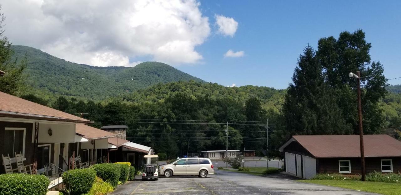 Tanglewood Motel And Log Cabins Maggie Valley Exterior foto